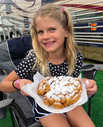 funnel-cake-girl